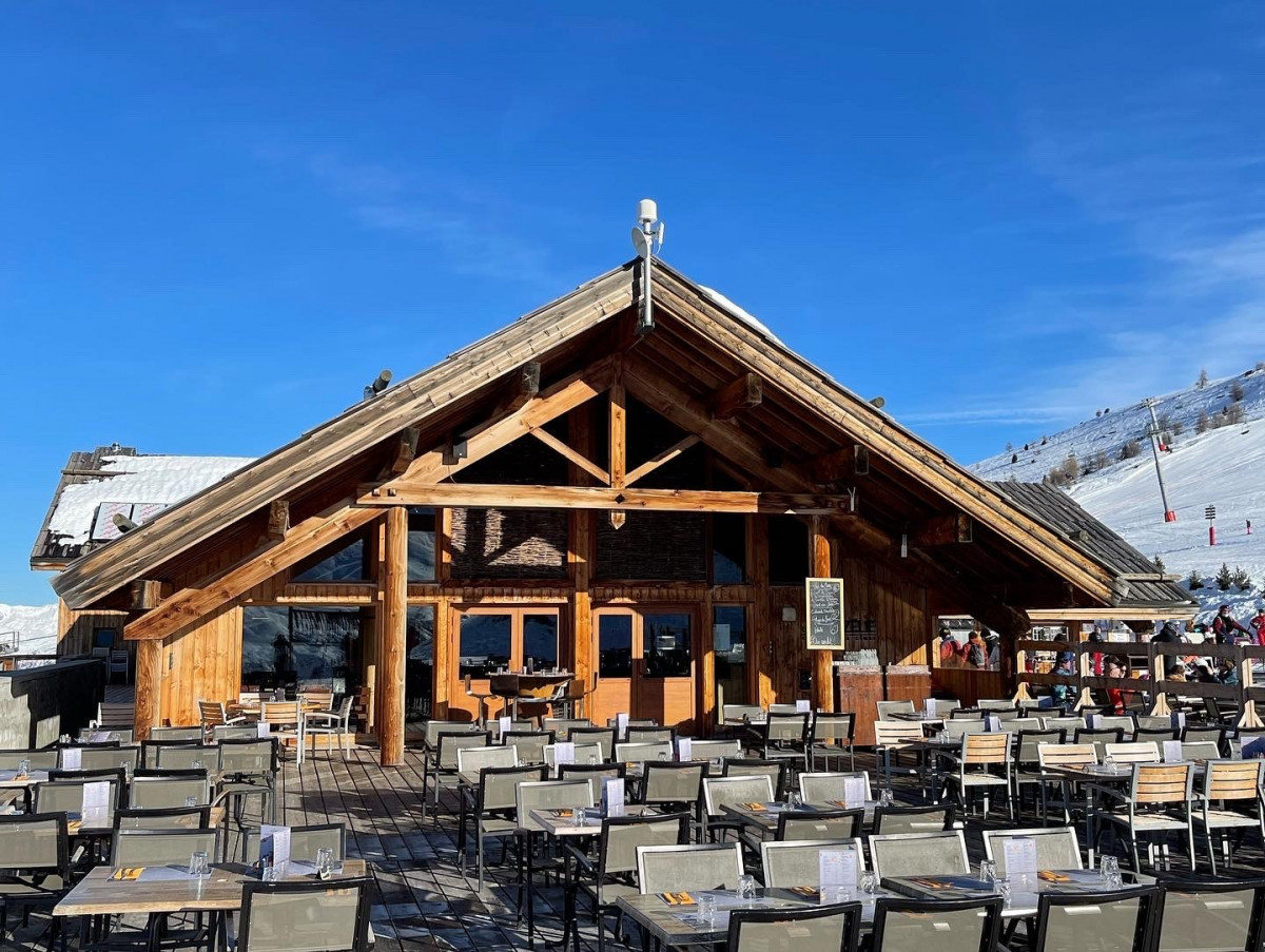  Restaurant l'Alp de Zelie at a preferential rate with an accomodation - Valloire Reservations