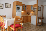 CUISINE - APPARTEMENT CHALET ORION N°2 - VALLOIRE CENTRE - VALLOIRE RESERVATIONS