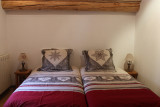 CHAMBRE - APPARTEMENT LES EGLANTIERS - LE PONTET VALLOIRE