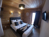 CHAMBRE 1 - CHALET PIC DE L'AIGLE ETE - CRET DU SERROZ VALLOIRE