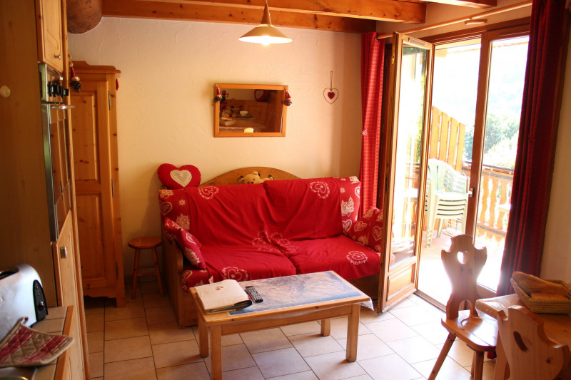 SALON- APPARTEMENT CHALET LES ANCOLIES ANEMONE - VALLOIRE LES CLOTS - VALLOIRE RESERVATIONS