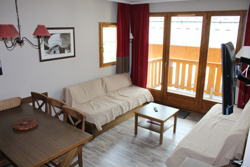 SALON - APPARTEMENT CHALETS DE VALORIA DOLOMIE 31 - LES CHARBONNIERES VALLOIRE - VALLOIRE RESERVATIONS