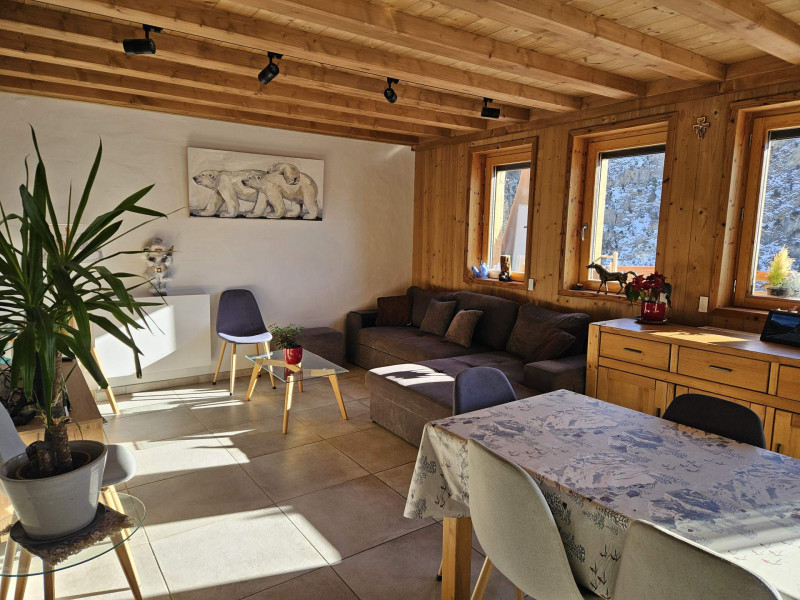 SALON- CHALET SANMAR - VALLOIRE LE CRET DU SERROZ VALLOIRE