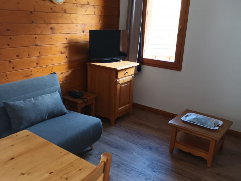 SALON - APPARTEMENT F27 CHALETS DU GALIBIER 1 - VALLOIRE MOULIN BENJAMIN - VALLOIRE RESERVATIONS